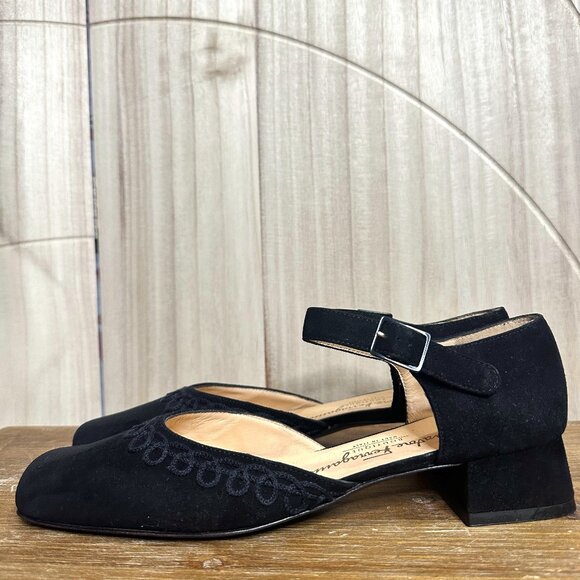 Salvatore Ferragamo Black Suede Square Close Toed Vintage Coquette Block Heels 9 - Picture 1 of 8